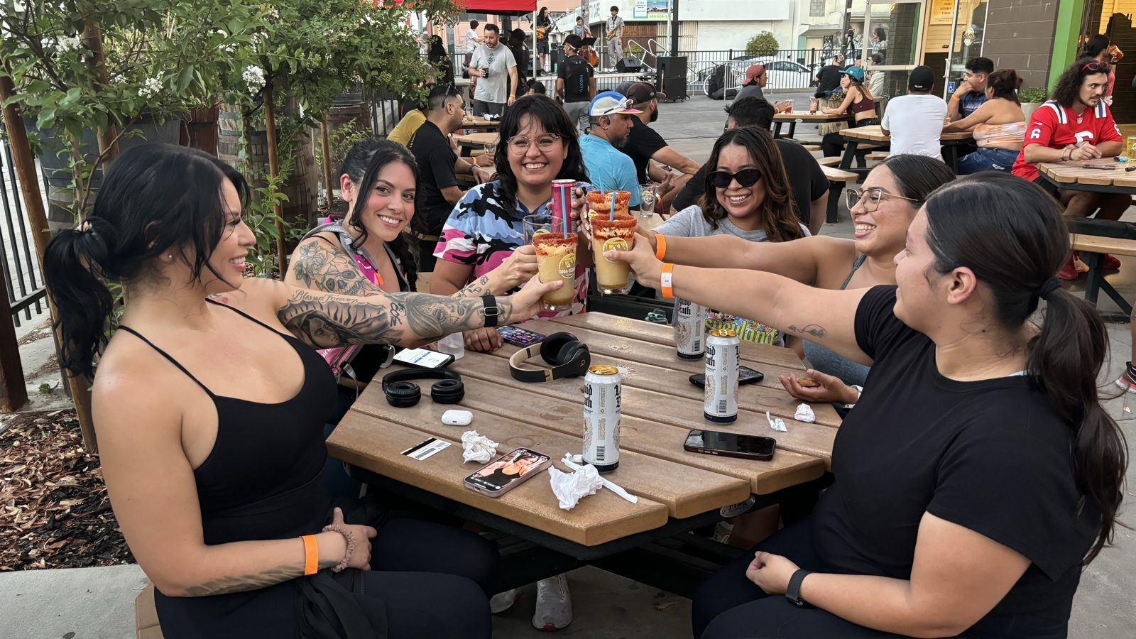 Fresno Beer Runners group run